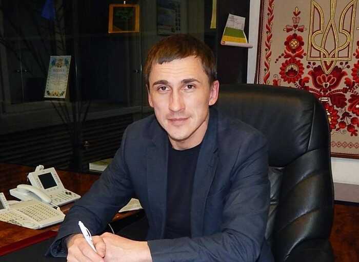 Директор ДП «Фінінпро» Держвідновлення Журавльов приховав доходи та майно дружини