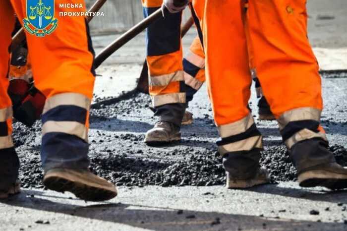 Колишній директор фірми розікрав 160 тисяч на асфальтуванні дворів у Києві, — прокуратура