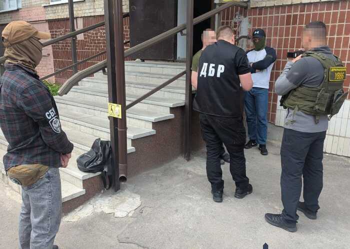 На Сумщині викрили прикордонника, який вимагав хабар за переведення підлеглого до іншого підрозділу