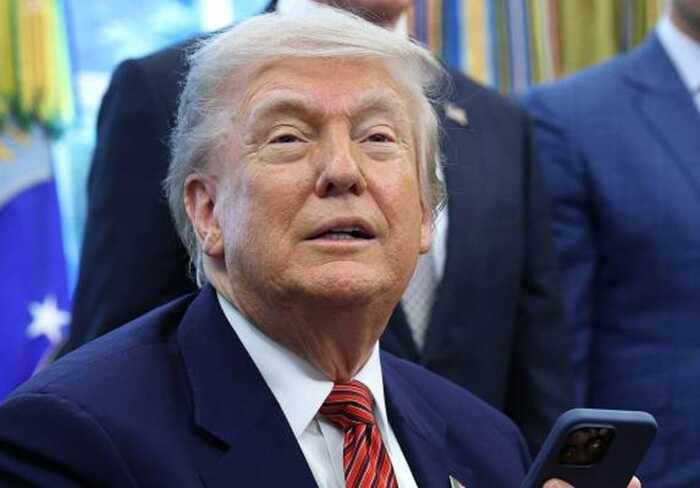 Трамп спершу видалив, а потім знову опублікував пост про заяву Путіна щодо відповіді на удари України