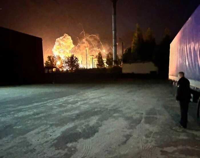В аеропорту Брянська вночі був знищений вертоліт Мі-8 та пошкоджений Мі-35, — росЗМІ