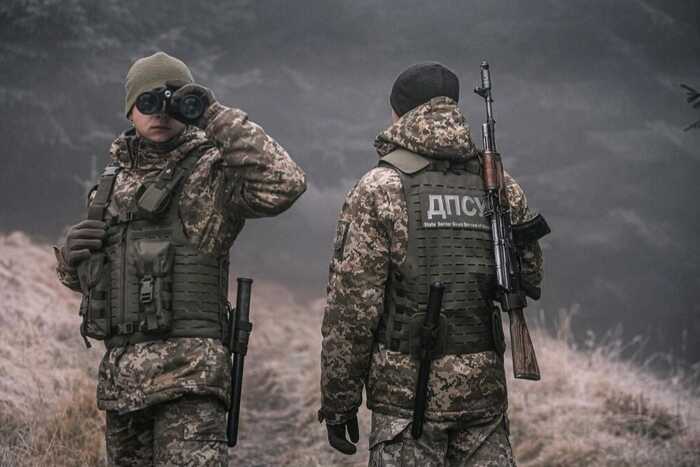 Жителі Закарпаття намагалися переправити ухилянтів до кордону, сховавши їх серед свиней та кіз