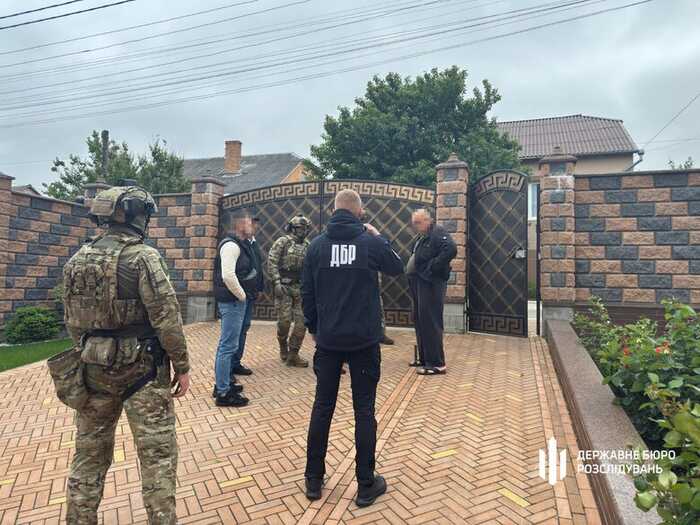 Офіс генпрокурора: Екскерівник філії "Лісів України" під час війни незаконно збагатився на 44 мільйони