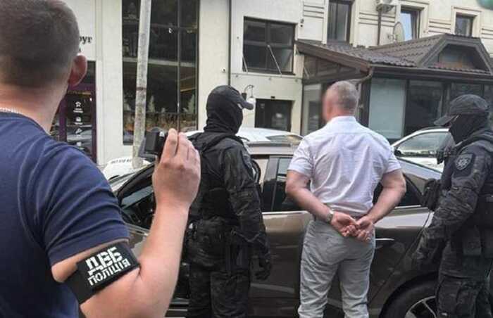 Правоохоронці викрили начальника служби судової охорони Львівщини на отриманні хабаря