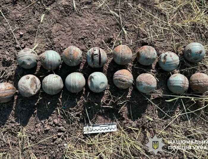 Нічний обстріл Кременчука: поліція знайшла "кульки" з касетних боєприпасів
