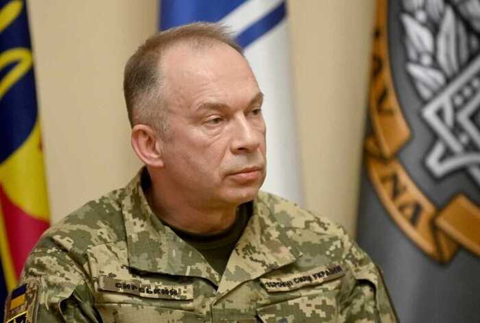 Сирський: Наступаємо, де бачимо слабкі місця ворога
