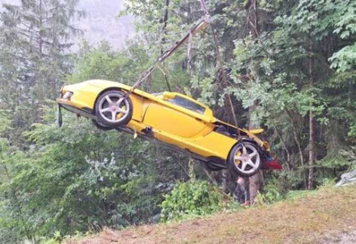 Культовий суперкар Porsche 2000-х вартістю 1,5 мільйона доларів розбили в аварії в Австрії