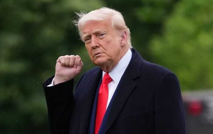 Трамп подав до суду на WSJ через матеріал про еротичний подарунок для Епштейна