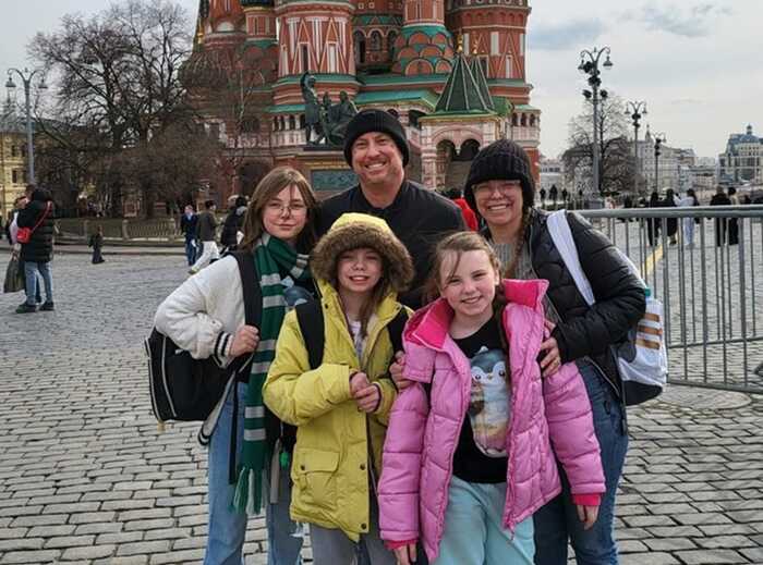 ЗМІ: Американця, що втік з сімʼєю в РФ від "ЛГБТ-пропаганди" у США, відправили на фронт