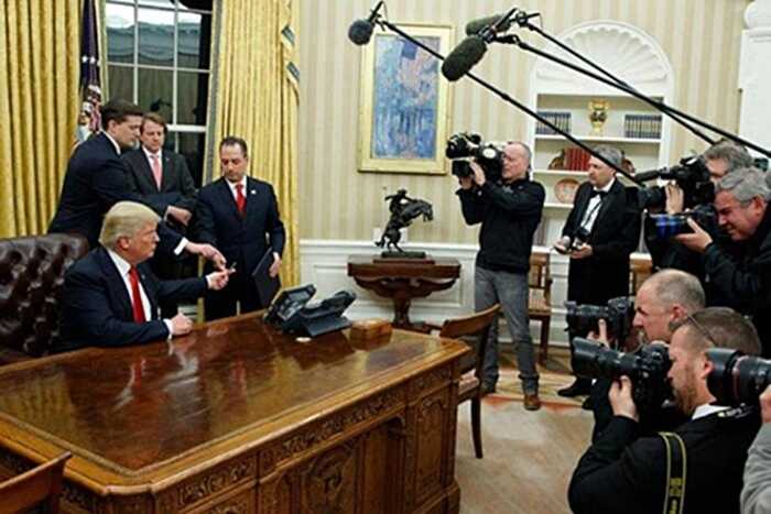 Трамп усунув видання WSJ із прес-пулу після публікації матеріалу про його зв’язки з Епштейном