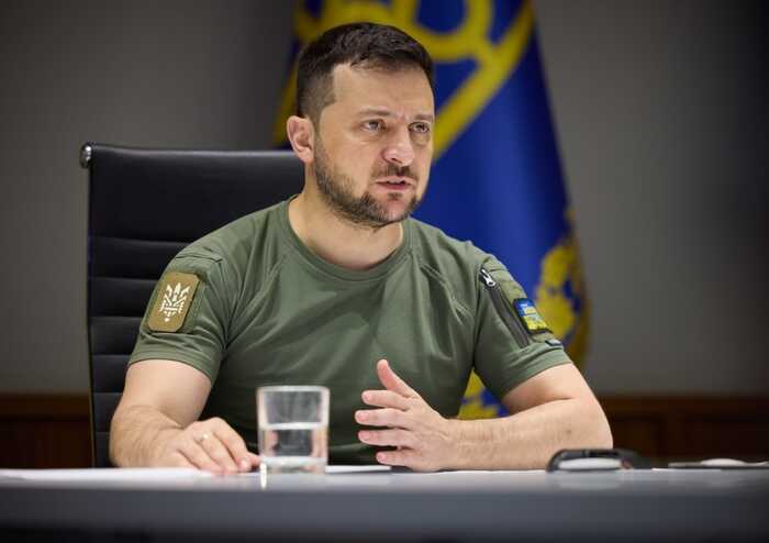 Зеленський нагородив ще 808 військових, 242 із них - посмертно