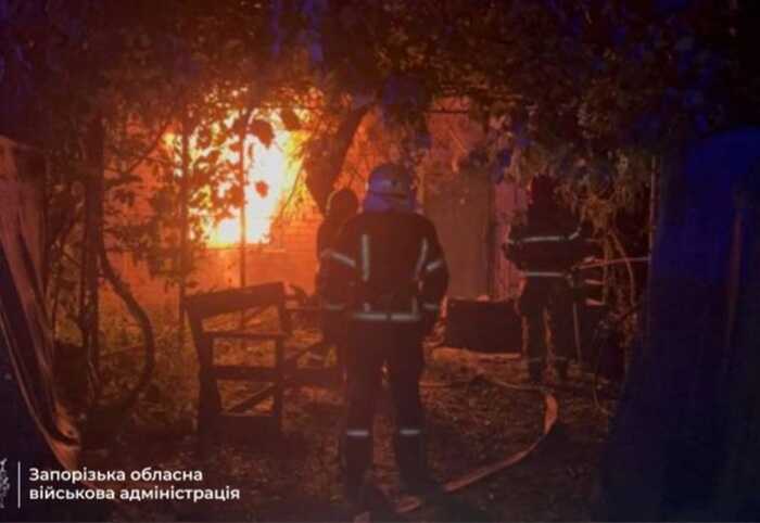 Росія атакувала Запоріжжя "Шахедами": на місці влучань сталися пожежі
