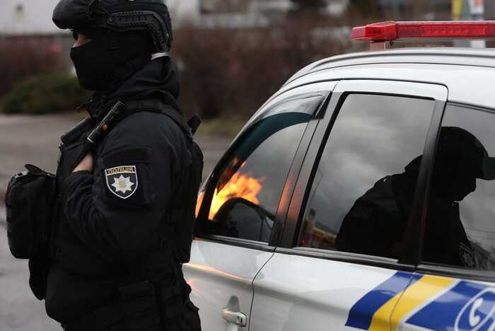 У Кривому Розі військком і поліцейський збили мотоцикліста та втекли, побачивши камеру
