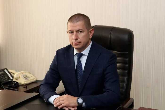 Запорізький прокурор Черний задекларував Tesla за 800 тисяч і готівку у валюті